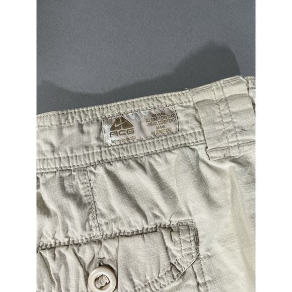 Silver Tag Nike ACG Technical Shorts - Picture 5 of 5